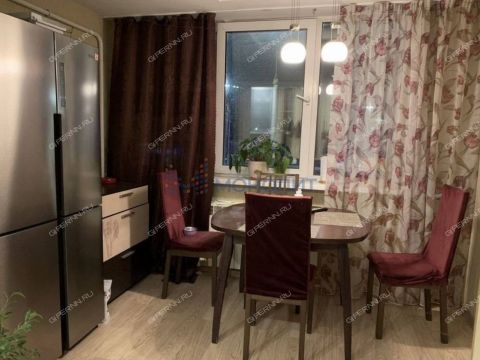 3-komnatnaya-ul-rodionova-d-189-24 фото