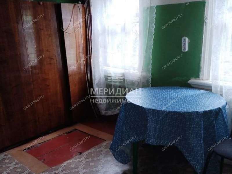 дом на Луговой улице село Татарское