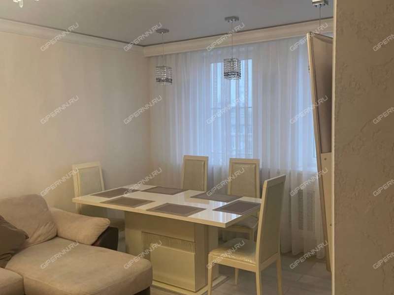 трёхкомнатная квартира на улице Голубева дом 8 к1