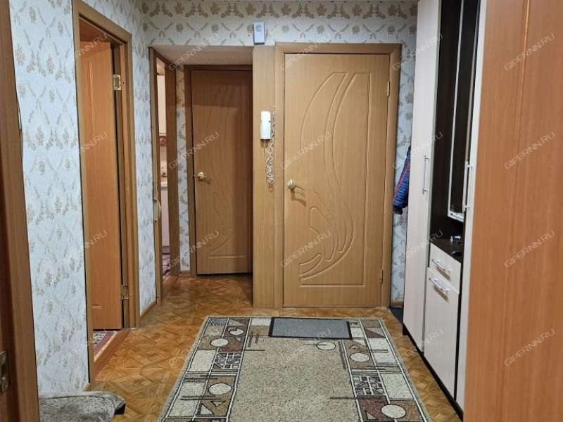 трёхкомнатная квартира на Мончегорской улице дом 33