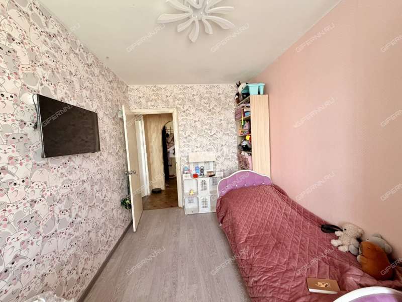 трёхкомнатная квартира на улице Маршала Малиновского дом 2