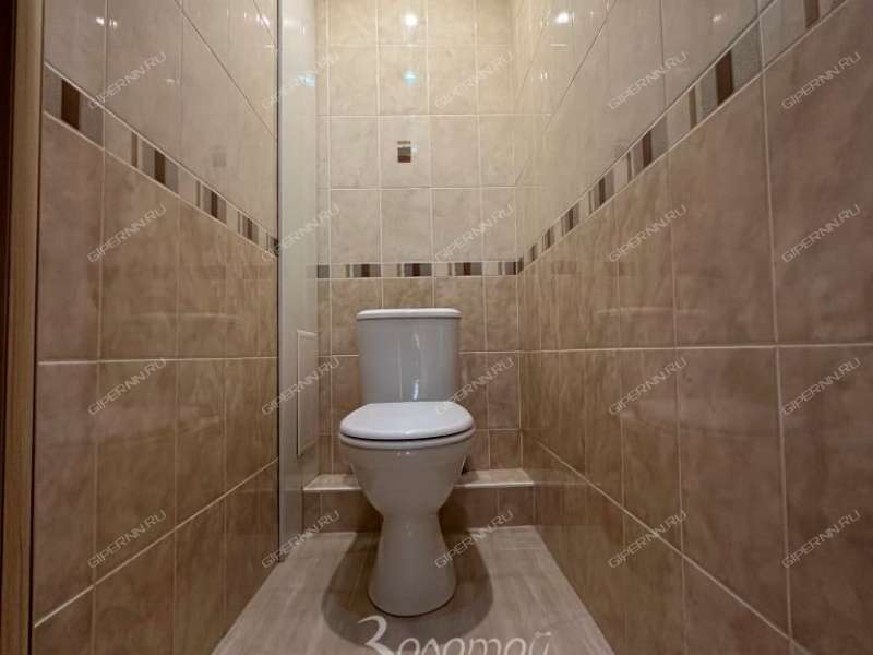 четырёхкомнатная квартира на улице Юлиуса Фучика дом 7