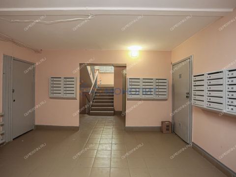 1-komnatnaya-ul-germana-lopatina-d-9a фото