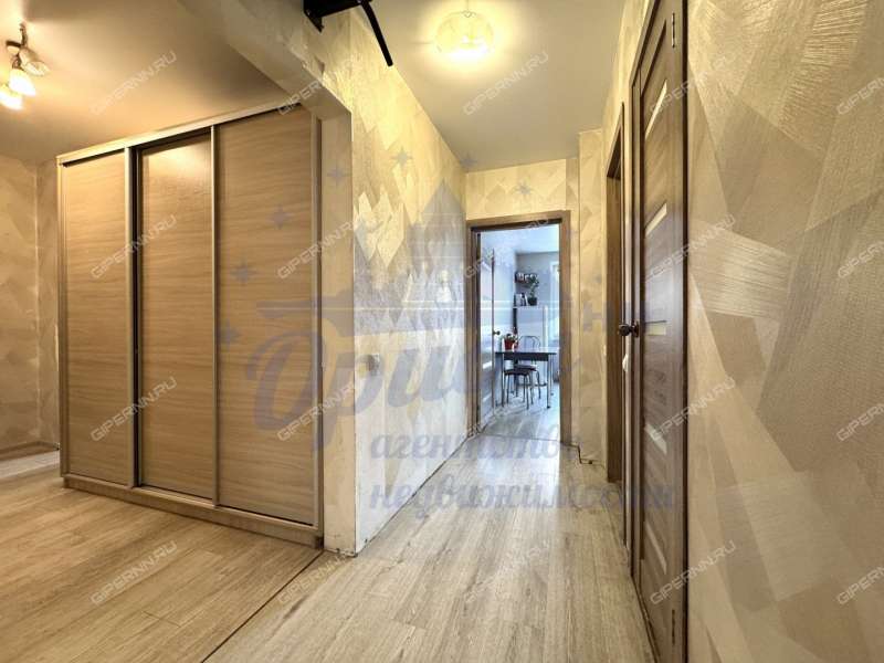 трёхкомнатная квартира на Мончегорской улице дом 12, к6