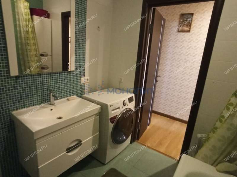 трёхкомнатная квартира на улице Родионова дом 195 к1