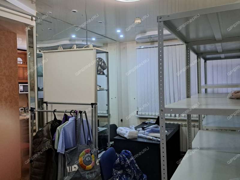 помещение под офис, торговую площадь на улице Бекетова