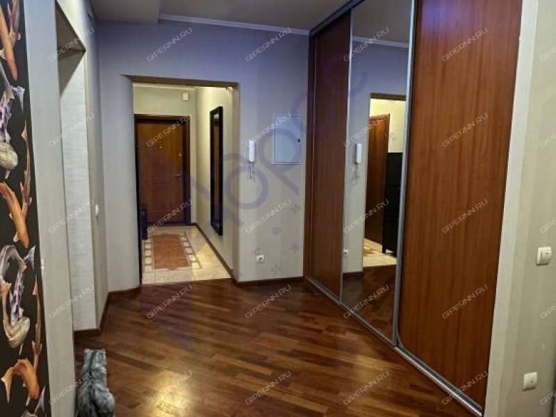 трёхкомнатная квартира на улице Белинского дом 62