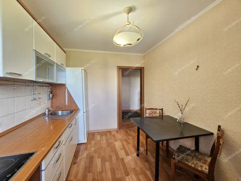 3-komnatnaya-ul-plotnikova-d-3 фото