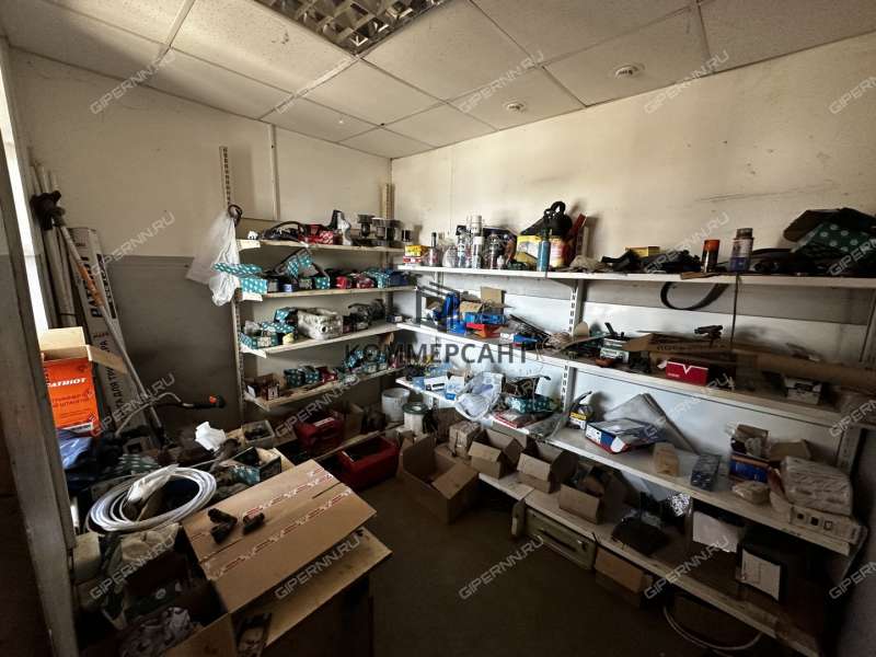 здание под офис, торговую площадь на улице Коновалова