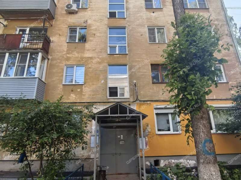 двухкомнатная квартира на улице Космонавта Комарова дом 10
