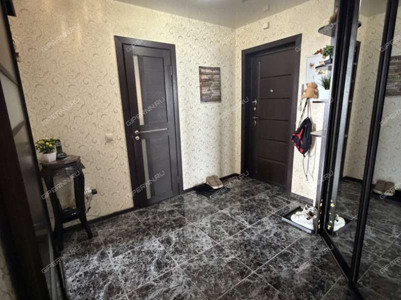 трёхкомнатная квартира в микрорайоне Щербинки 1-й дом 13 к2