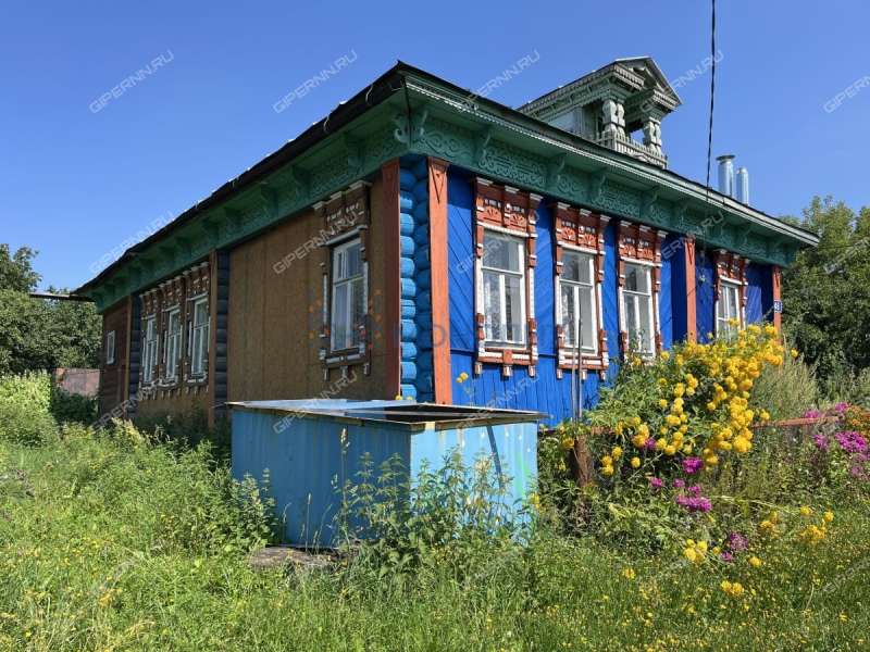 дом на Центральной улице село Настино