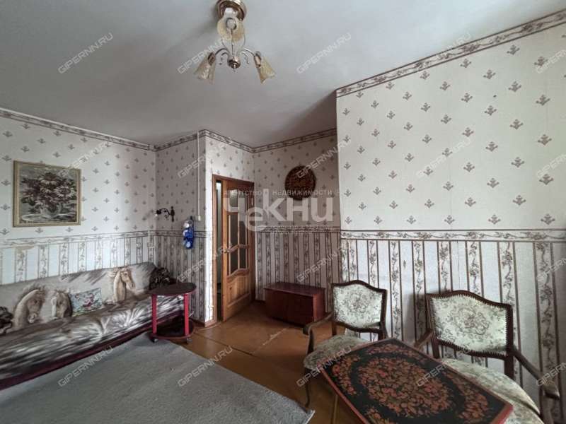 трёхкомнатная квартира на улице Ярошенко дом 4