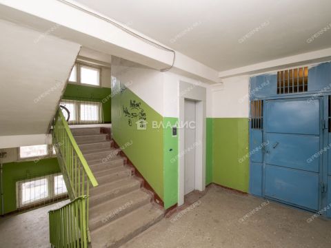 3-komnatnaya-ul-sergeya-akimova-d-8 фото