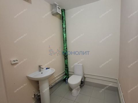 3-komnatnaya-ul-romantikov-d-8 фото