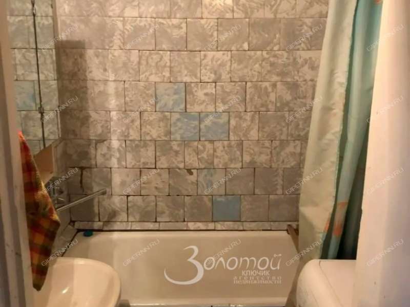 трёхкомнатная квартира на улице Академика Баха дом 11