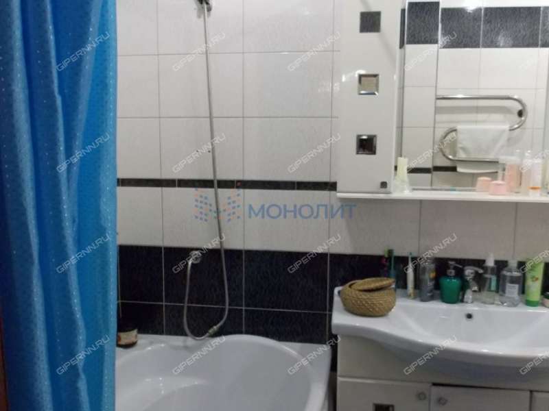 трёхкомнатная квартира на Новосоветской улице дом 13