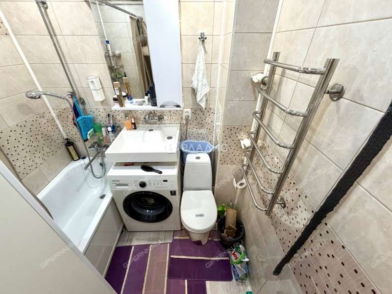 однокомнатная квартира на Заводской улице дом 2/2 город Семёнов