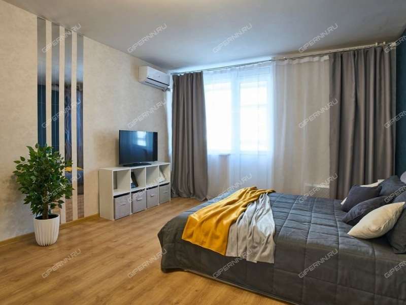 однокомнатная квартира на улице Александра Хохлова дом 1