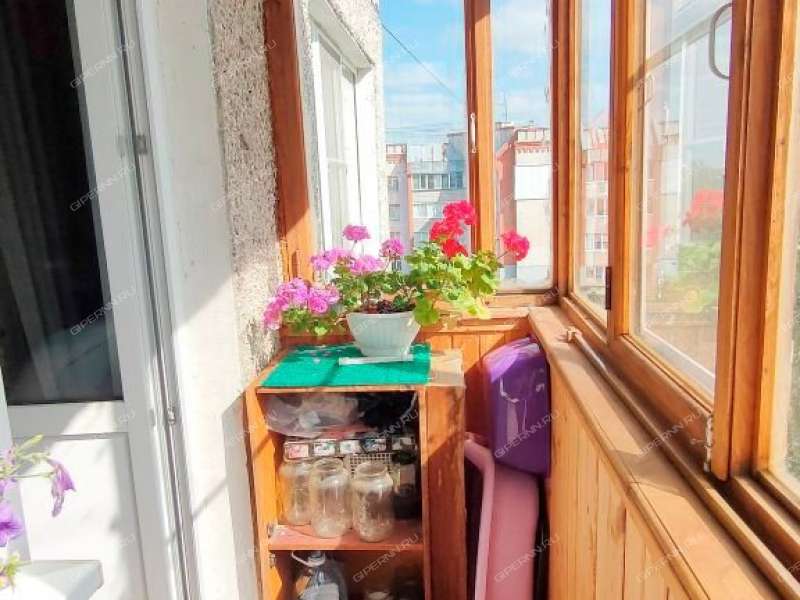 четырёхкомнатная квартира на Зелёной улице дом 7А город Кстово