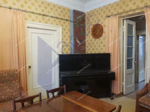 4-komnatnaya-ul-pavla-mochalova-d-5 фото