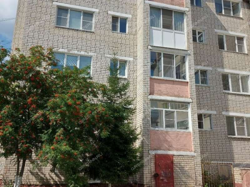 трёхкомнатная квартира на улице 1 Мая дом 8 город Семёнов