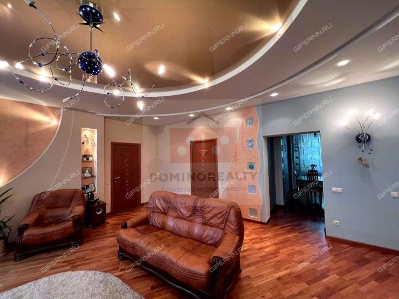 трёхкомнатная квартира на Большой Покровской улице дом 20б