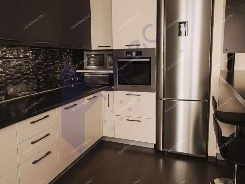 трёхкомнатная квартира на Краснозвёздной улице дом 31