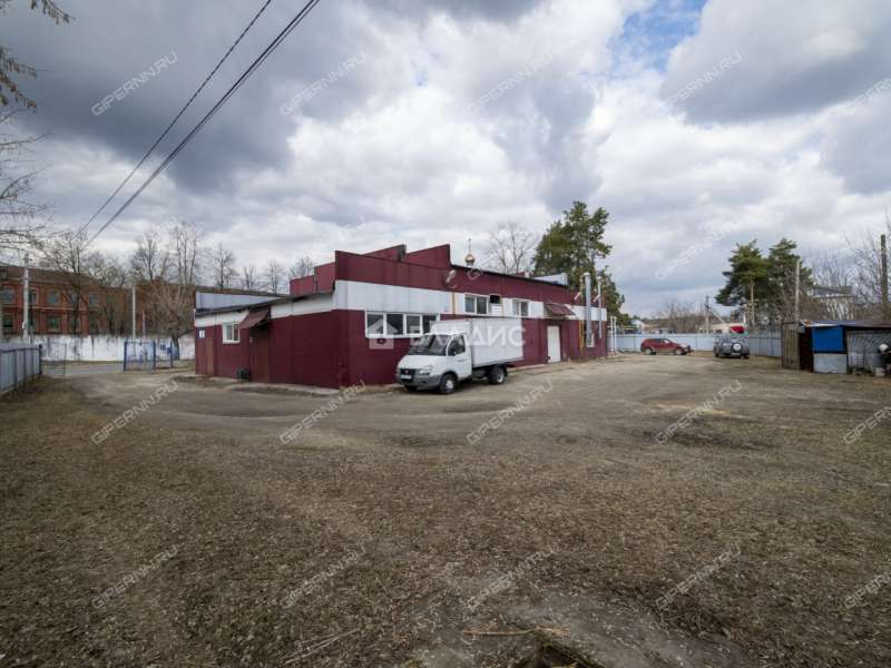 здание под офис, торговую площадь на Станционной улице рабочий посёлок Решетиха