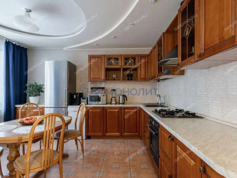 трёхкомнатная квартира на Союзном проспекте дом 12