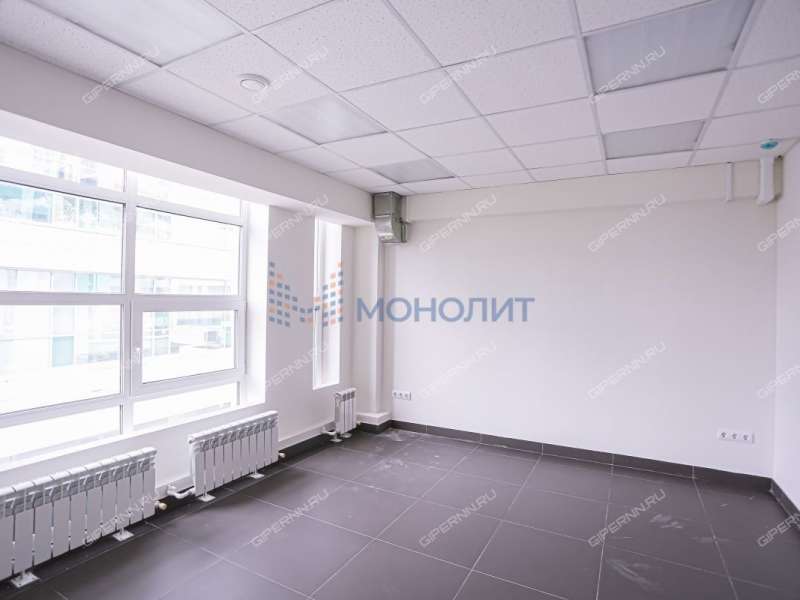 здание под недвижимость под медицинские учреждения, недвижимость под образовательные учреждения на улице Родионова