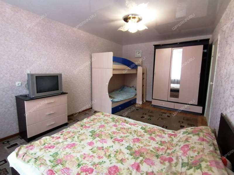 двухкомнатная квартира в 2-м микрорайоне дом 4 город Кстово