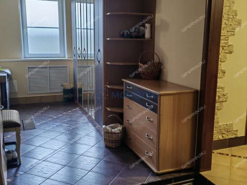 трёхкомнатная квартира на Красногорской улице дом 10