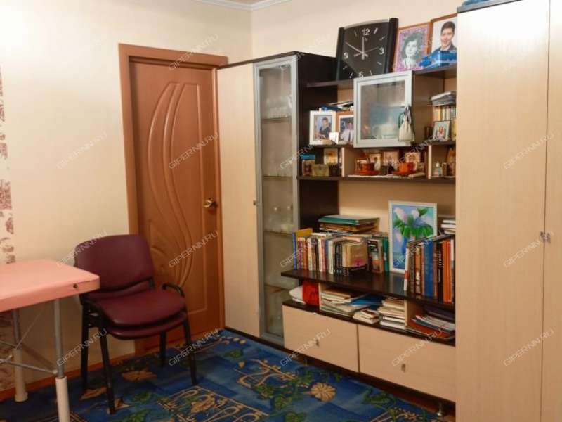 двухкомнатная квартира на улице Июльских Дней дом 26