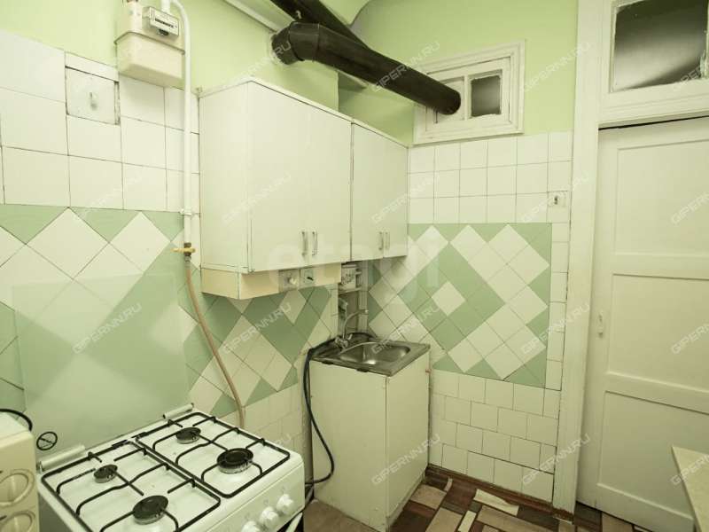 трёхкомнатная квартира на улице Страж Революции дом 23