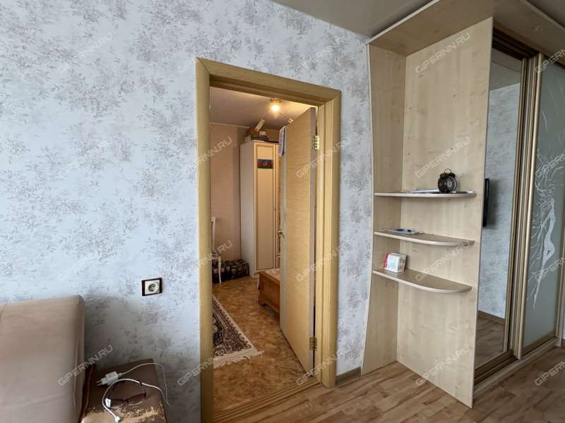 трёхкомнатная квартира на улице Адмирала Макарова дом 3