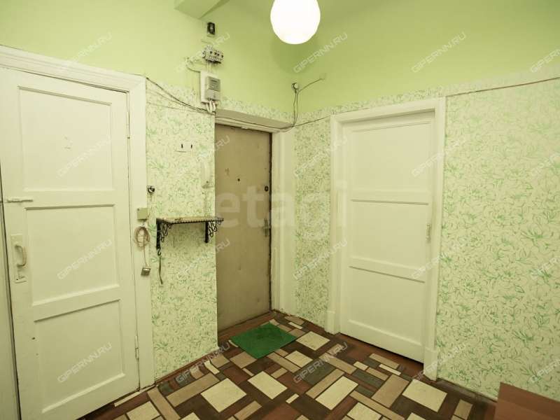 трёхкомнатная квартира на улице Страж Революции дом 23