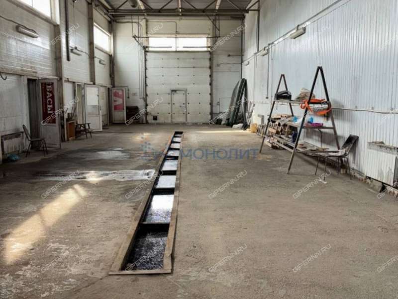 имущественный комплекс под офис, недвижимость под автобизнес на Магистральной улице село Запрудное