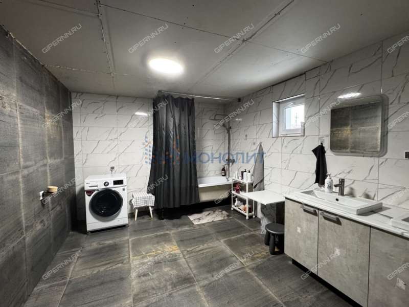 дом на Луговой улице посёлок Ждановский