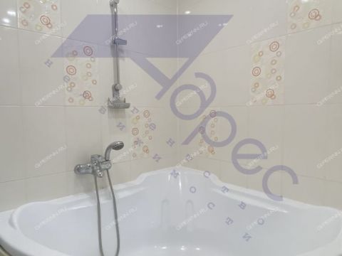 2-komnatnaya-ul-bolshaya-pecherskaya-d-45a фото