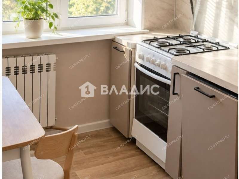 четырёхкомнатная квартира на улице Героя Самочкина дом 9