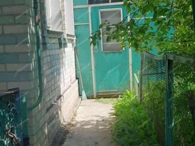 дом на 6-й линии