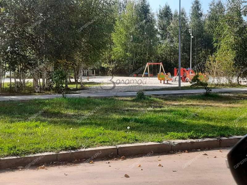 двухкомнатная квартира на улице Движенцев дом 34