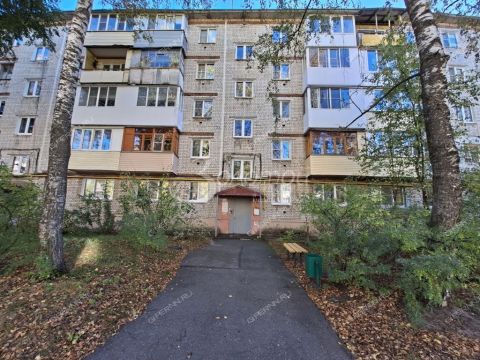 3-komnatnaya-ul-fedoseenko-d-94 фото