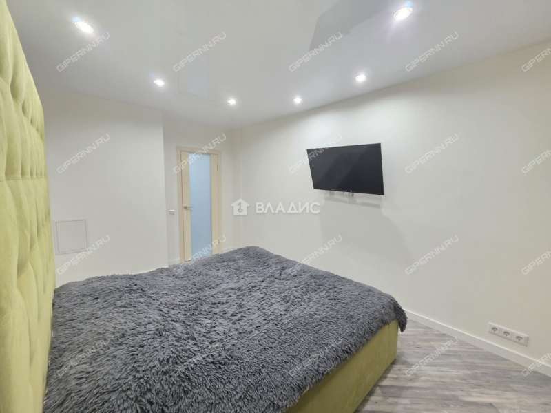 трёхкомнатная квартира на Белозерской улице дом 4