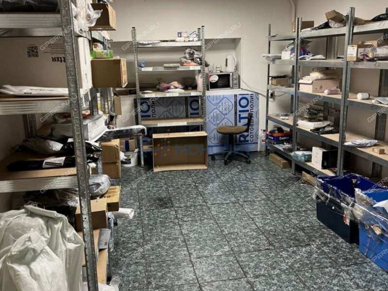 помещение под офис, недвижимость под салоны красоты на Совнаркомовской улице