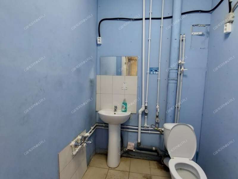 помещение под помещение свободного назначения на улице Черняховского город Дзержинск