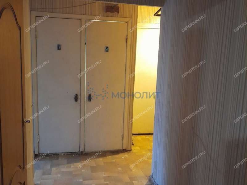 четырёхкомнатная квартира на бульваре 60-летия Октября дом 12