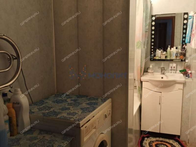 дом на улице Школьная рабочий посёлок Сухобезводное