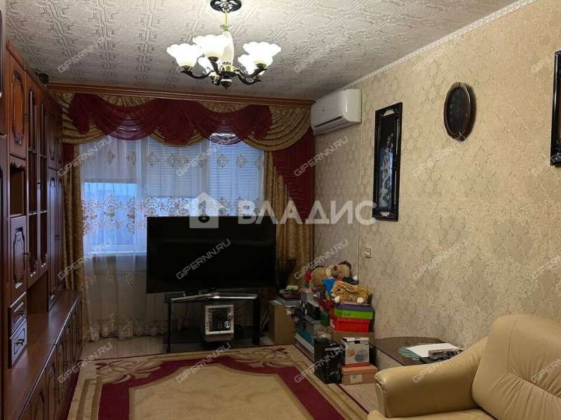 трёхкомнатная квартира на улице Старых Производственников дом 20